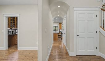64100 E RELTON Ln, Brightwood, OR 97011