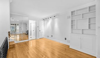 2420 I St NW, Washington, DC 20037