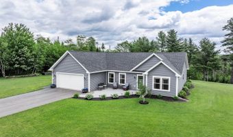 51 Knoll Crest Dr, Bangor, ME 04401