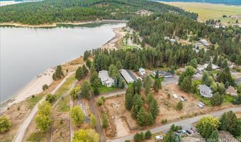 515 Lakeview Dr, Cascade, ID 83611