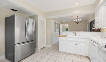 2086 Playa Rd, Carlsbad, CA 92009