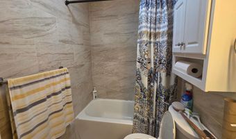 22 D Oyster Bay Rd 22, Absecon, NJ 08201