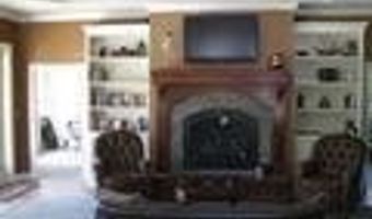 806 Heather Ln, Altamont, NY 12009