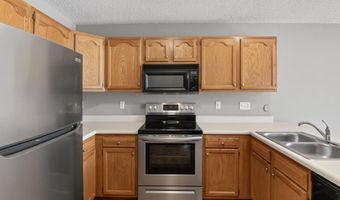 4146 Eisenhower Ln 4, Ames, IA 50010