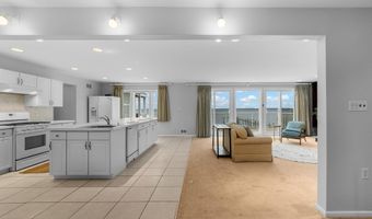 14 Harbor View Dr, Atlantic Highlands, NJ 07716