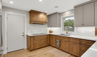 14712 Dory Ct, Apple Valley, MN 55124
