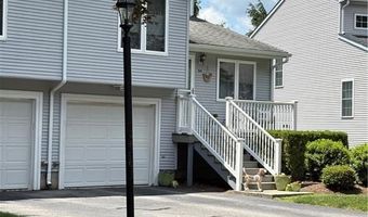 11 College Hill Rd 5A, Warwick, RI 02886