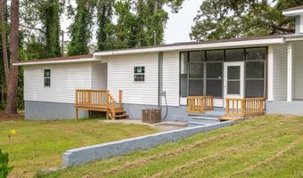 2623 Hatch Pkwy N, Baxley, GA 31515