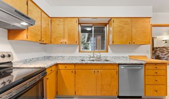 16600 SW FLORENCE St, Beaverton, OR 97078