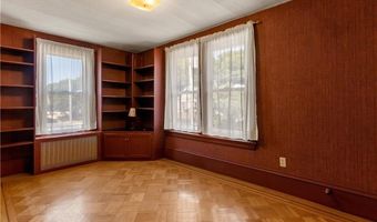 120 Smith St, Cranston, RI 02905