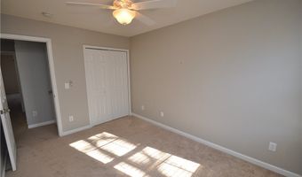 202 Thorncrest Dr, Apex, NC 27539