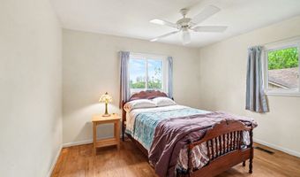 937 Riverview Dr, Alma, MI 48801