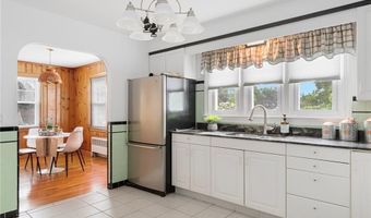 177 Midwood St, Cranston, RI 02910