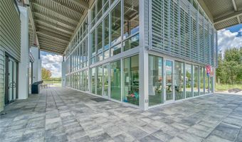 6903 CRESTPOINT Dr, Apollo Beach, FL 33572