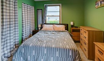 3909 Hynek Rd, Madison, WI 53714