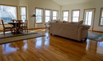 198 W Lake Dr, Arlington, SD 57212