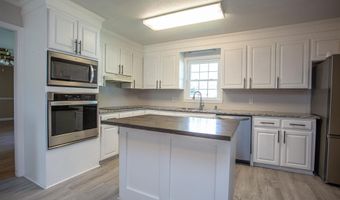2023 Concord Dr, Camden, SC 29020