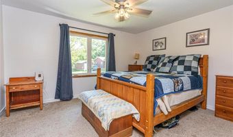 102 Ross Gdn NW, Alexandria, MN 56308