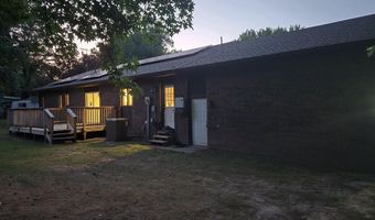 806 E Springfield St, Aurora, MO 65605