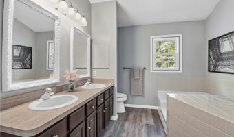 705 Lake Trl, Aurora, OH 44202