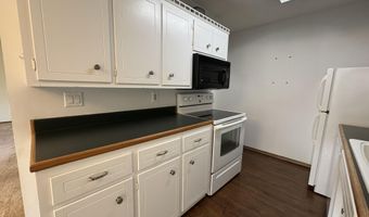 723 NE 15th Ave, Aberdeen, SD 57401
