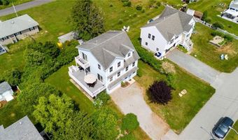 8 Green Acres Dr, Narragansett, RI 02882