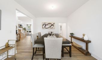 5 Melinda Ct, Bayville, NJ 08721