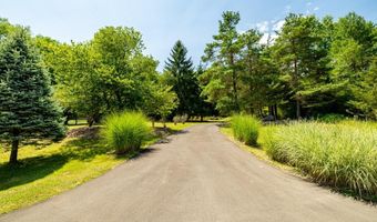 3447 River Pines Dr, Ann Arbor, MI 48103