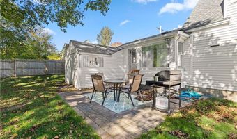 59 Merritt Rd, East Providence, RI 02915