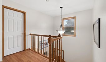 106 Halfmoon Dr, Altamont, NY 12009