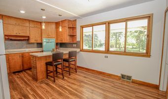 822 Westwood Dr SW, Alexandria, MN 56308