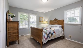 111 Hurstland Dr, Bardstown, KY 40004