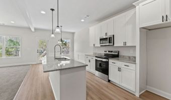 424 Highland Pointe Dr, Alto, GA 30510