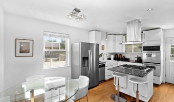 5300 WILSON Blvd, Arlington, VA 22205