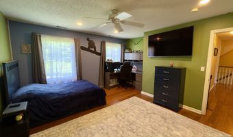 355 Oregon Rd, Cheshire, CT 06410