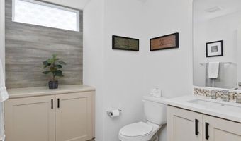 2511 State St, Carlsbad, CA 92008