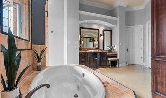 6830 N PURDY Pkwy, Appleton, WI 54913