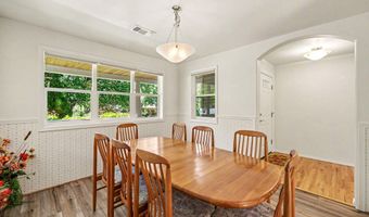 426 Parkside Dr, Ashland, OR 97520