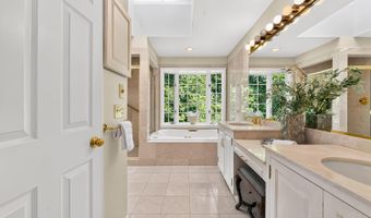 535 Rollingrock Ln, Anderson Twp., OH 45255