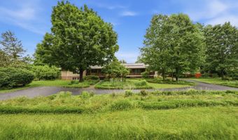 4920 BROOK HILLS Dr, Annandale, VA 22003