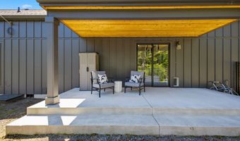 225 HAM Rd, Amboy, WA 98601