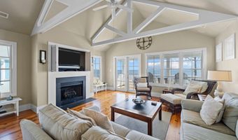 511 Neuse Village Rd # C5, Arapahoe, NC 28510