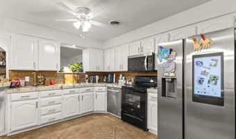 1407 Cedar Ln, Andrews, TX 79714