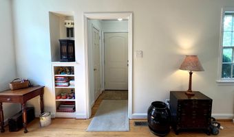 6012 19TH St N, Arlington, VA 22205