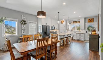 5401 N AMETHYST Dr, Appleton, WI 54913