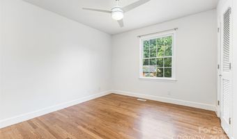 6422 Idlebrook Dr, Charlotte, NC 28212