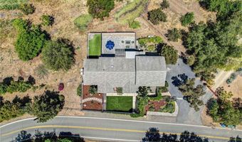 1864 Winterwarm Dr, Fallbrook, CA 92028