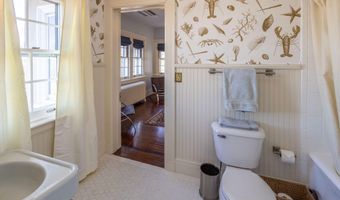 18 Bayside Dr, Belfast, ME 04915
