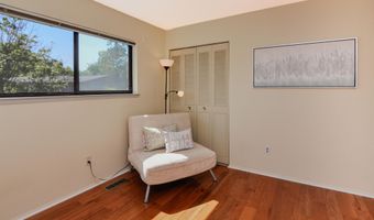 609 Watersedge Dr, Ann Arbor, MI 48105