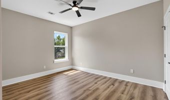 10113 Bald Eagle Dr, Biloxi, MS 39532